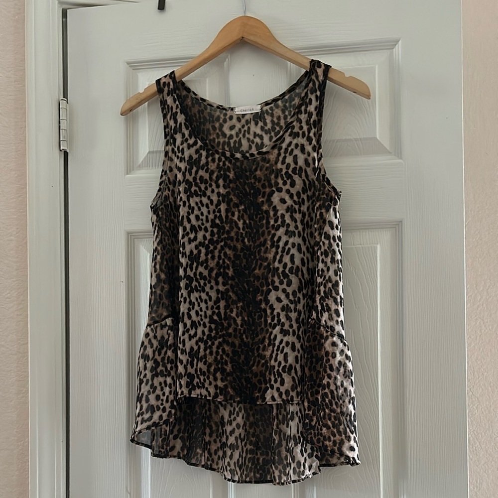 Cherish Leopard Print With A Scoop Neck & High-Low Hemeline Sz 4